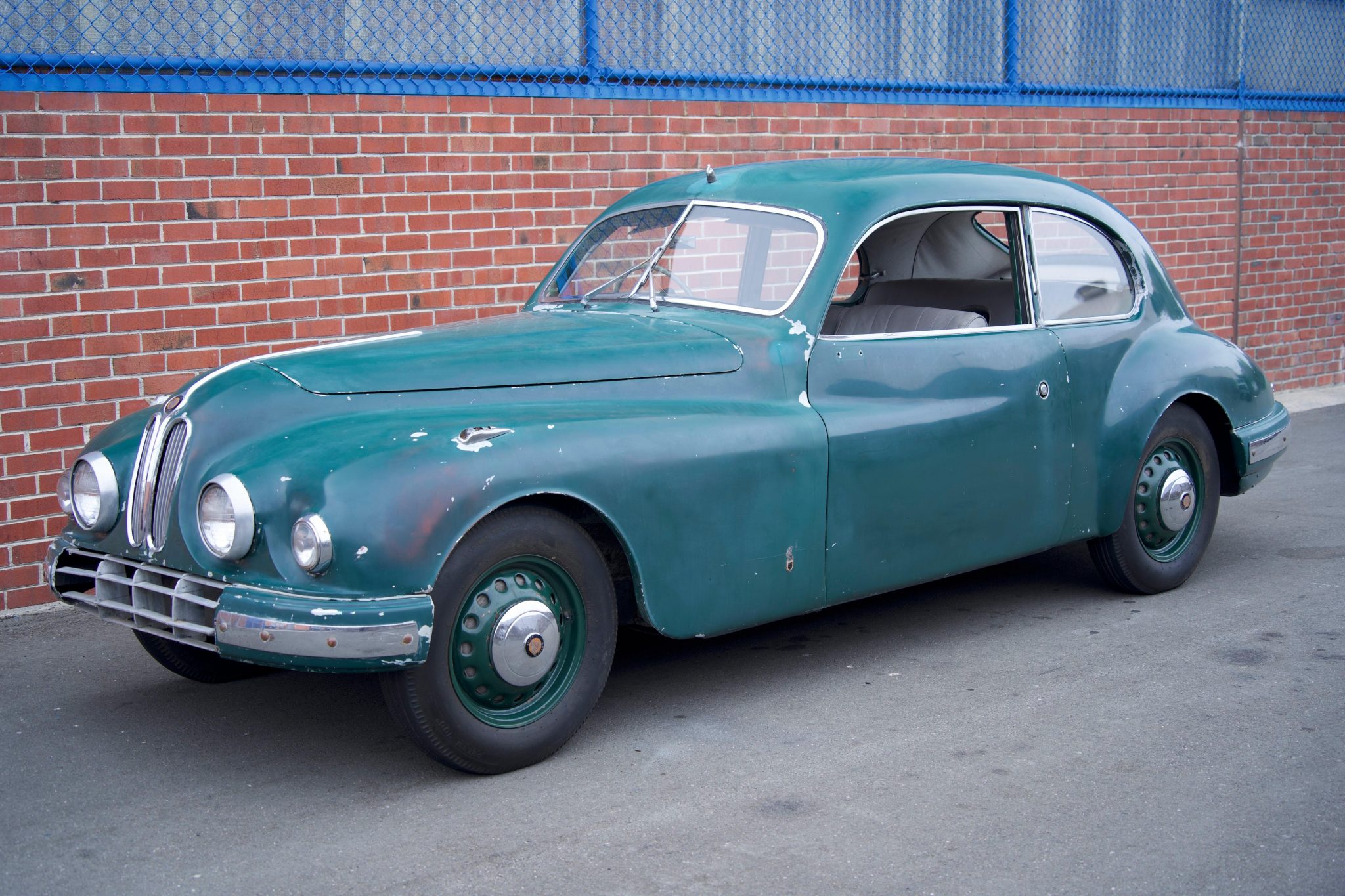 1952 Bristol 401 5-Speed Project – Rare Classic Car Restoration Opportunity