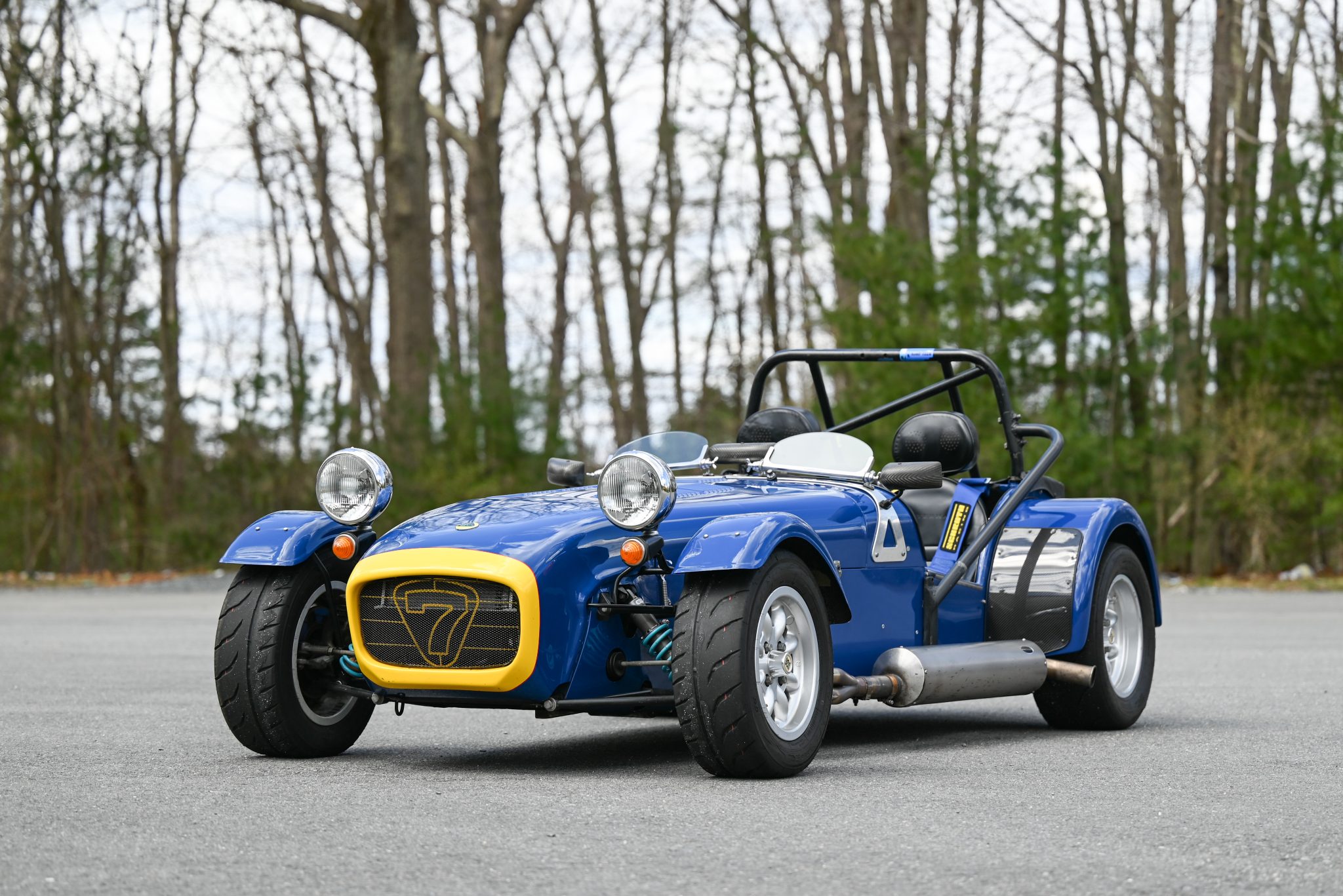 Entdecken Sie Caterham Autos – Leichte britische Sportwagen für Rennstrecke und Straße