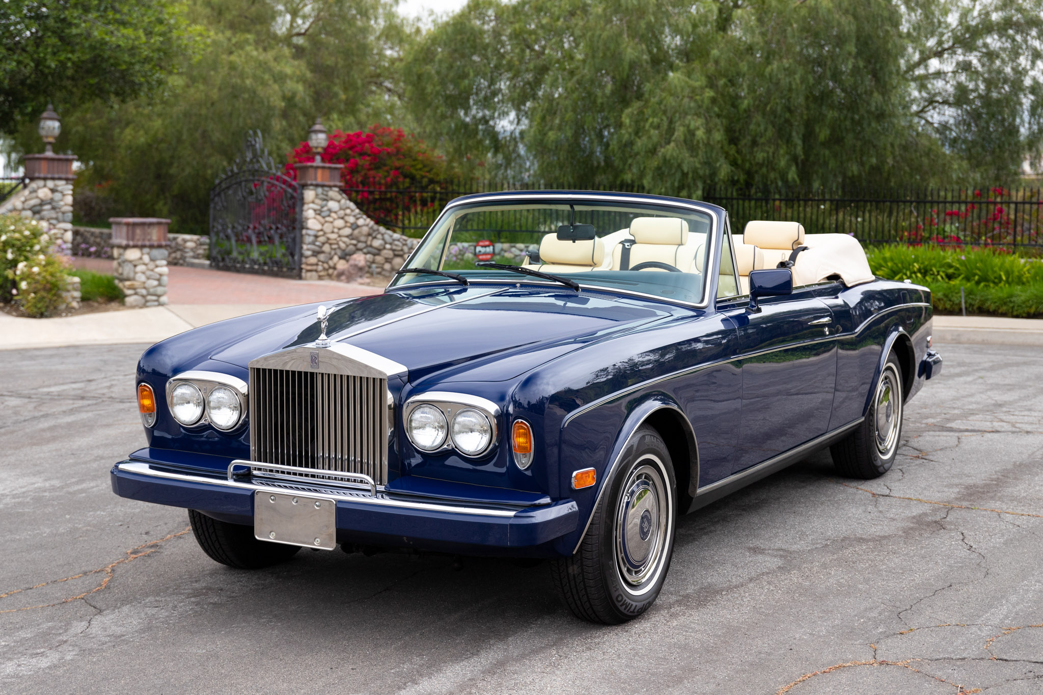 Top 10 Most Beautiful Rolls-Royce Cars for Sale – Timeless Luxury and Elegance